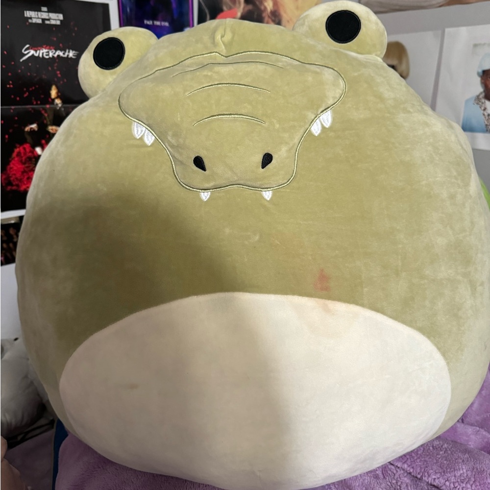 JUMBO SQUISHMALLOW